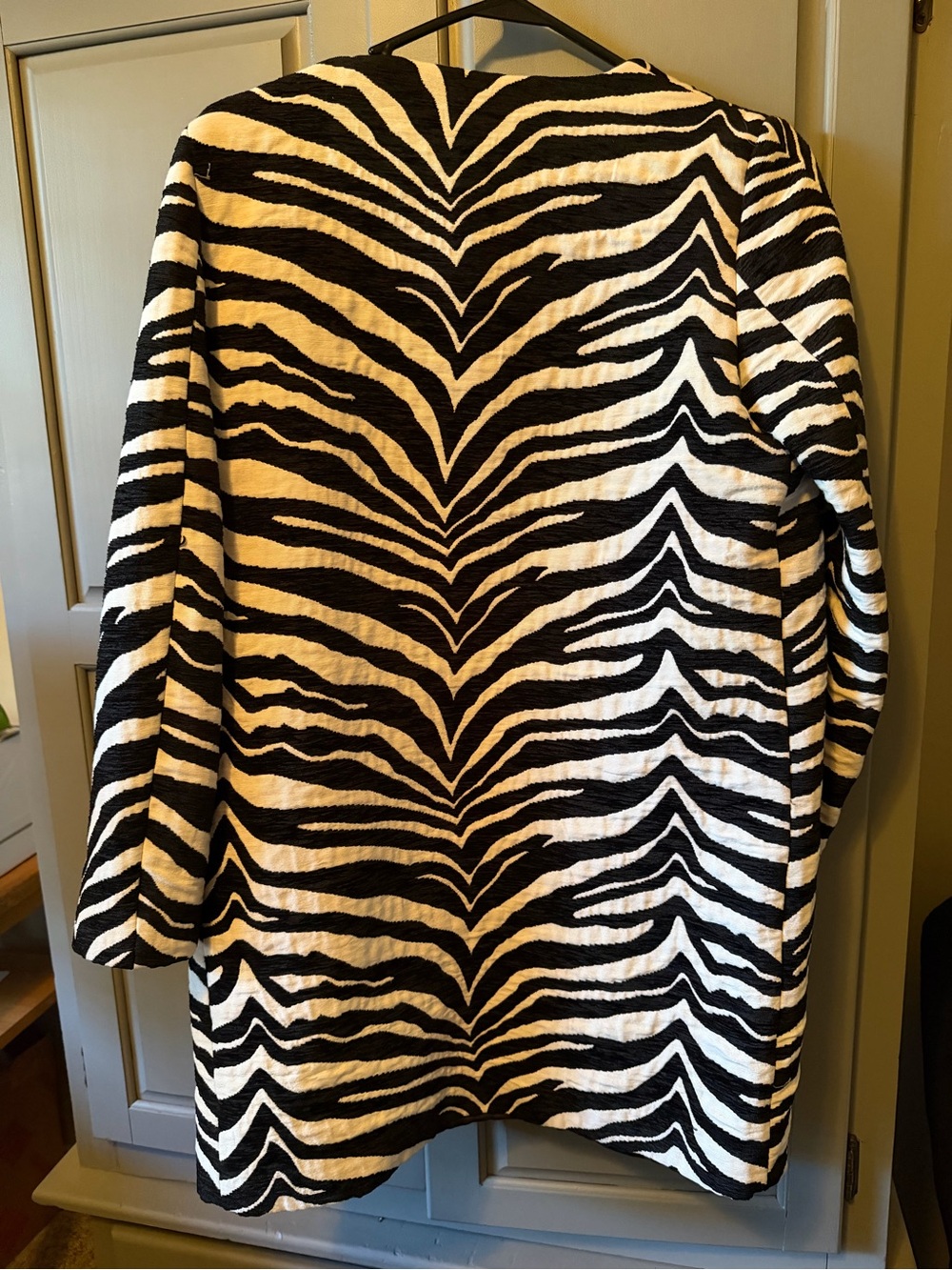 Zara Black & White Zebra-Stripe Trench Coat - Picture 2 of 2